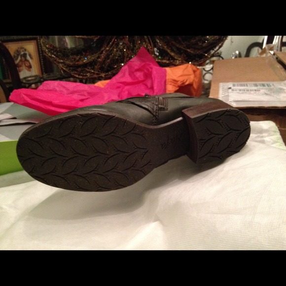 boots - Picture 4 of 4