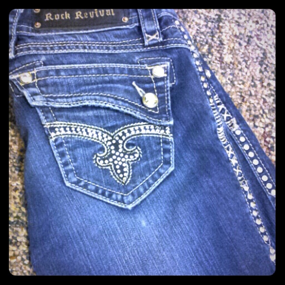!!TRADED!! @chrissyn Rock Revival jeans
