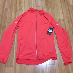 Peach nike drifit jacket ‼️save 4 @rdwinegardner‼️
