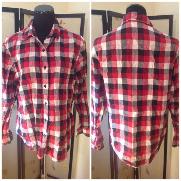👚Checkerboard button down👚