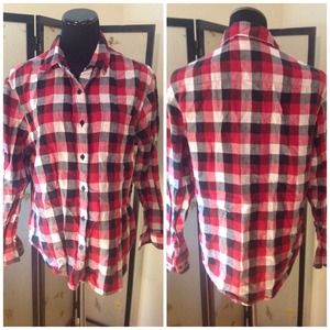 👚Checkerboard button down👚