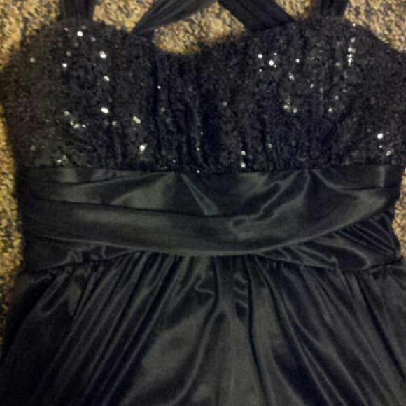 Little black dress - Picture 3 of 4