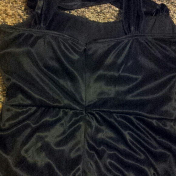 Little black dress - Picture 4 of 4