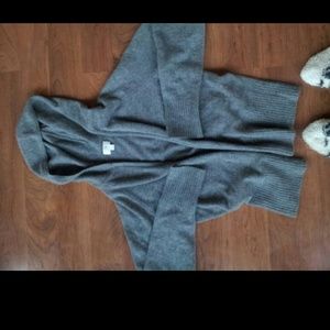 100% Cashmere Hooded zip up sweater