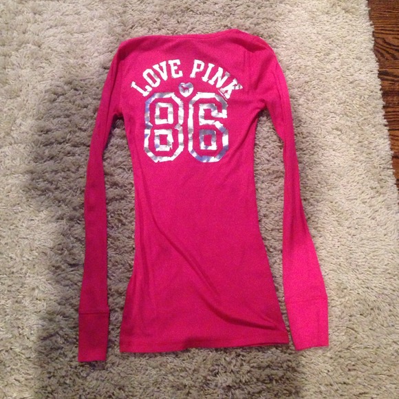 VS pink shirt