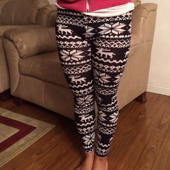 Fair isle tights with reindeers & snowflakes