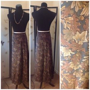 👗Long flowing floor length skirt👗