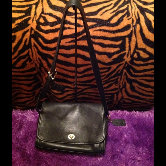 💯% Authentic vintage coach black👜