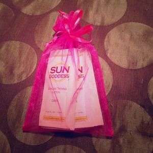 🎁HOLD for Duckfacequeen🎁