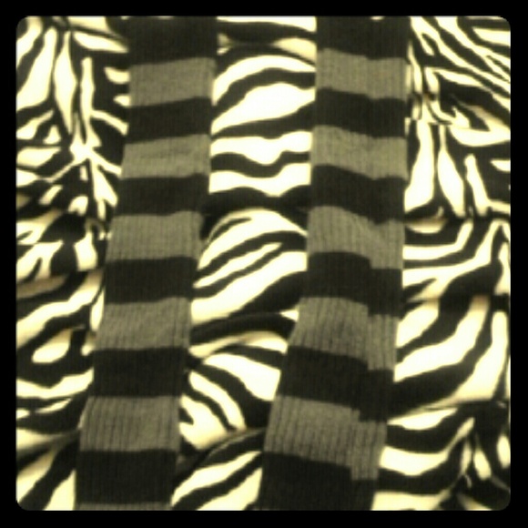 Black and grey leg warmers - Picture 1 of 1