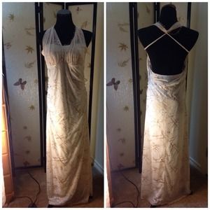 👗Flowing evening gown👗
