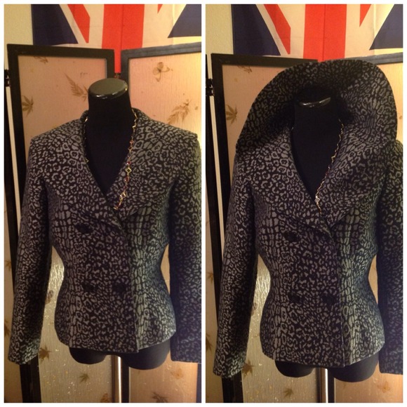 👘Liz clairborne flared collar jacket👘