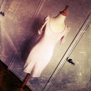 🎉HP🎉H&M SPARKLY BLUSH STRETCH KNIT DRESS