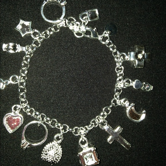 Charm bracelet