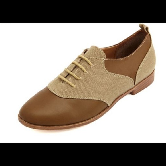 Shoes - NWT! Adorable Oxford Shoes