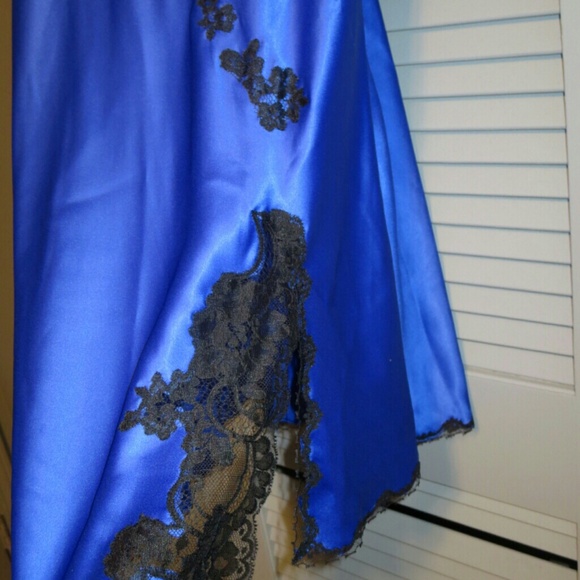 ☆★SOLD★☆ Beautiful Blue Lingerie - Picture 3 of 3