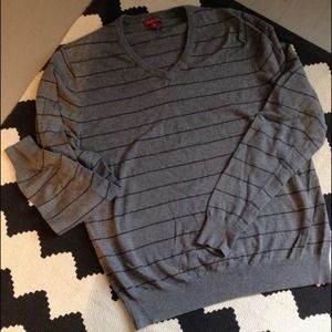 MEN's Striped V-neck Sweater