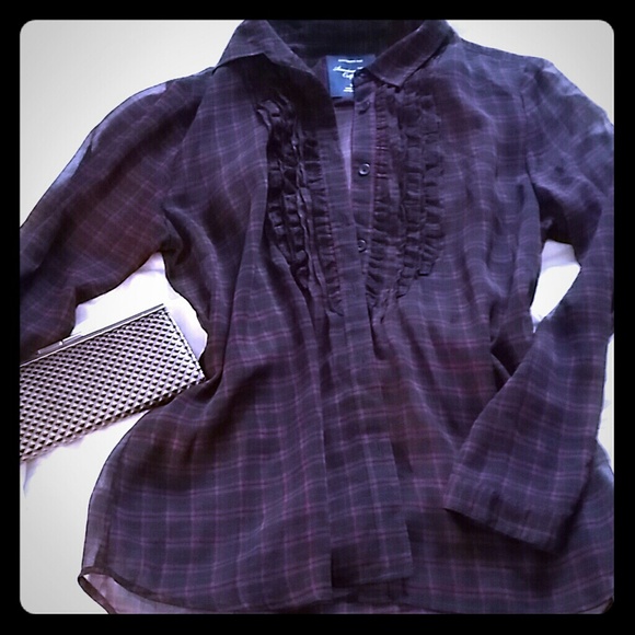 Feminine sheer button down by American Eagle