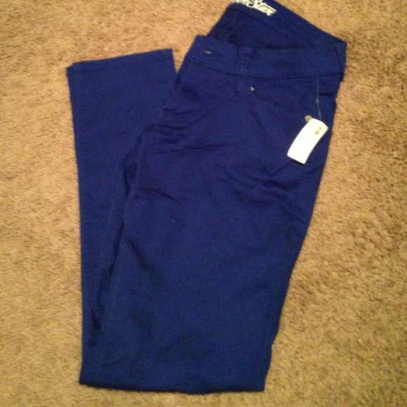 Old Navy Denim - NWT.  Blue skinny jeans.  Old navy Sz 8.