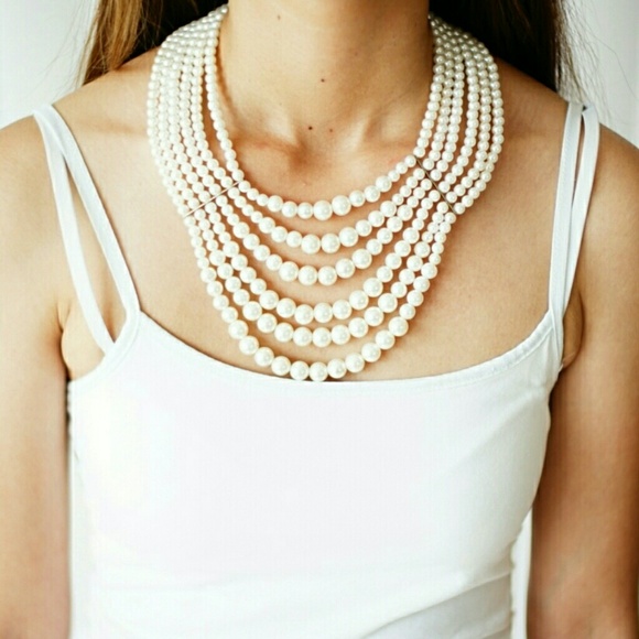 White Statement Pearl Necklace
