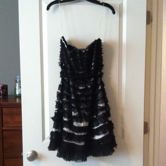 Guess by Marciano Ruffle Dress - Picture 1 of 4