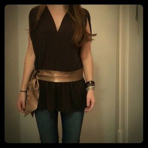 Alice and olivia XS goddess shirt