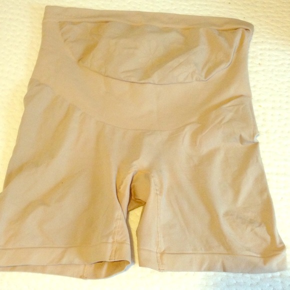 Maternity spanks