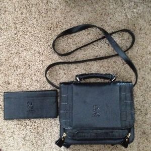 Organization BelleRose purse.