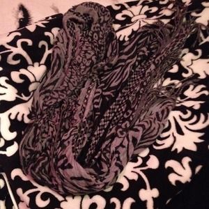 Black and grey animal print scarf!