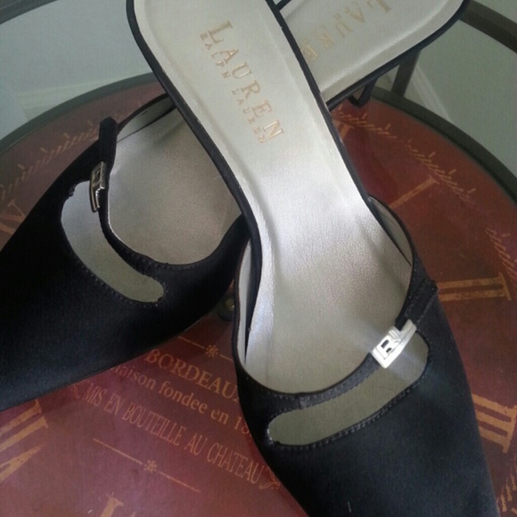 Lauren by Ralph Lauren Dress Shoe - Picture 2 of 2