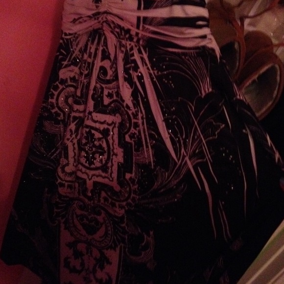 Halter print dress! - Picture 2 of 2