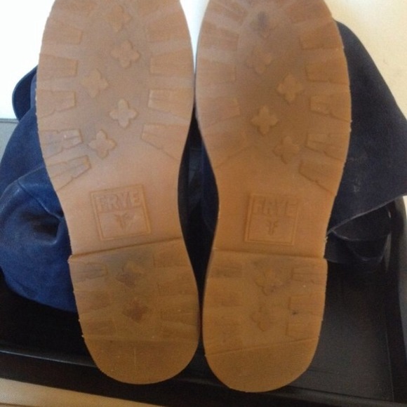 Over the knee Frye boots - Picture 2 of 4