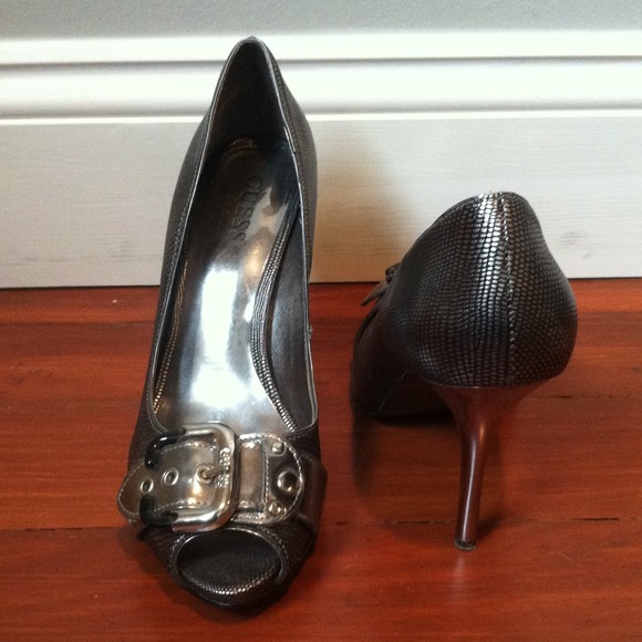Guess by Marciano open Toe Pumps