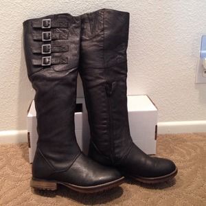 Steve Madden Boots