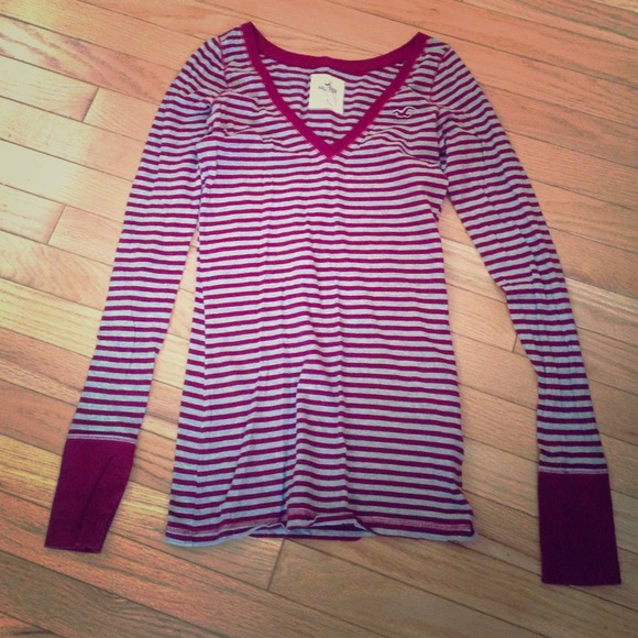 Hollister vneck long sleeve