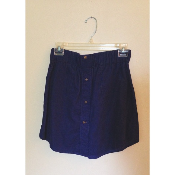 Navy Skirt With Button Detail w/ Pockets