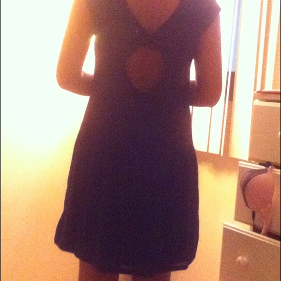 💢Sold on Threadflip💢Casual trendy black dress - Picture 1 of 3