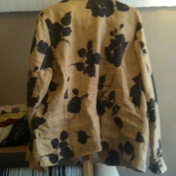*BUNDLED* Linen floral blazer - Picture 4 of 4