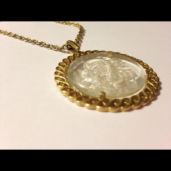 Scorpion necklace vintage - Picture 2 of 2
