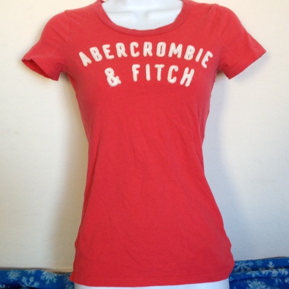 🌹sold in bundle🌹 A&F tee