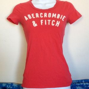 🌹sold in bundle🌹 A&F tee