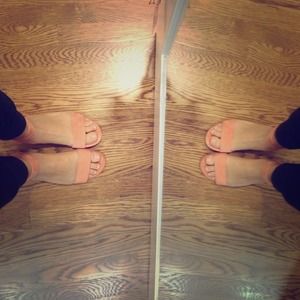 Steven by Steve Madden coral sandals