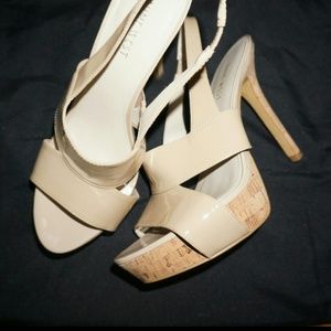 Nine west nude patent leather heels 7.5 nwot