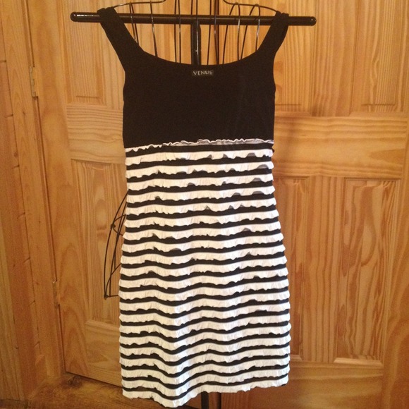 Sold - Picture 1 of 1