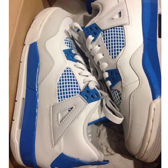 jordan 4 size 4