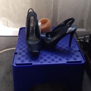 Vera Wang Brand new peep toe sling backs