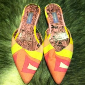 Sold bundled with earmuffs for Charm Pucci