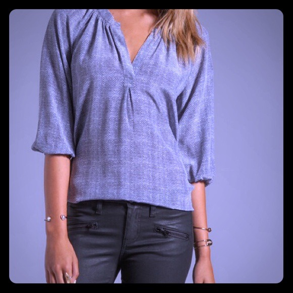 🆑 Joie textural print Addie B top