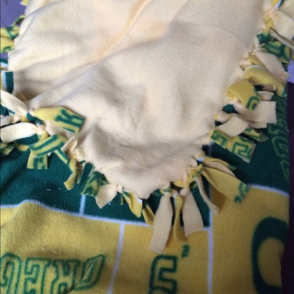 Twin size 54x56 double sided fleece blanket.