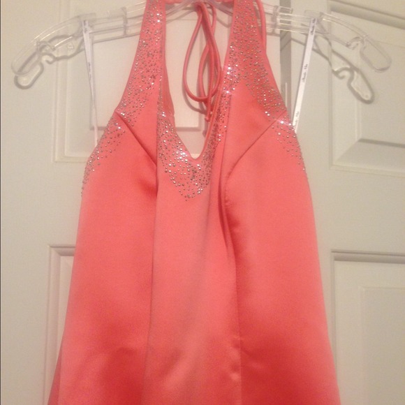 Coral prom dress - Picture 2 of 3